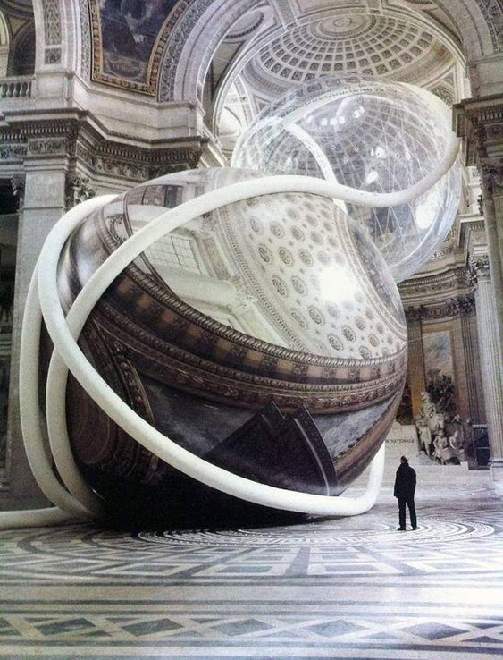 9 Klaus Pinter, sculpture gonflable ‚ph‚mŠre, 2002, Panth‚on, Paris, DR.