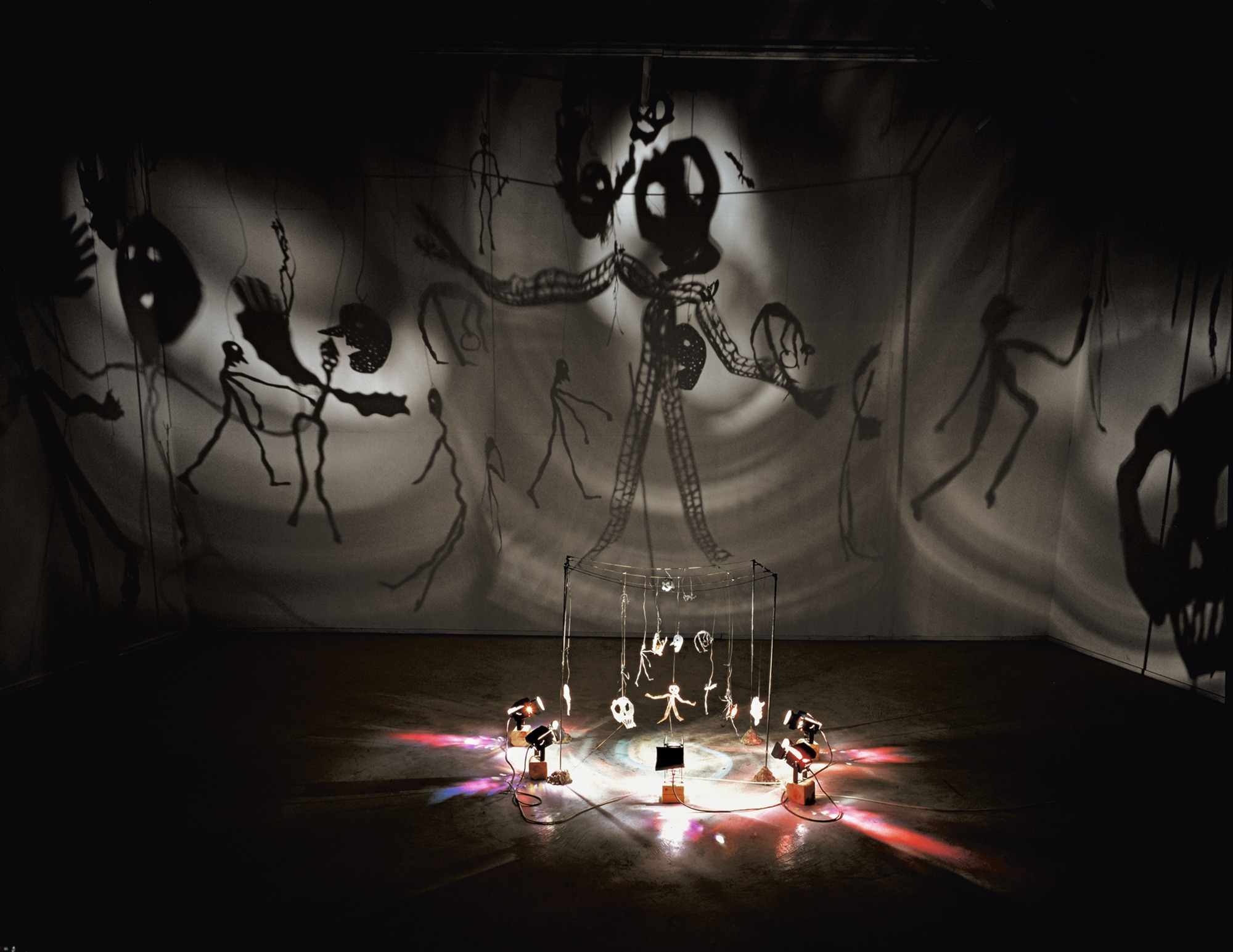 3-Boltanski_Théâtre-dombres-1984-1997