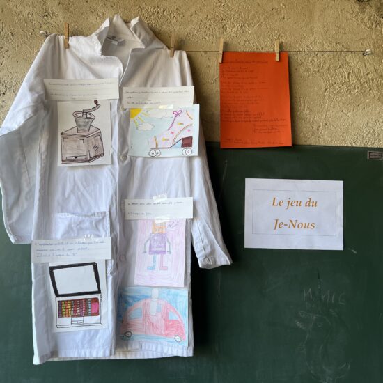 École publique élémentaire, Izenave, France