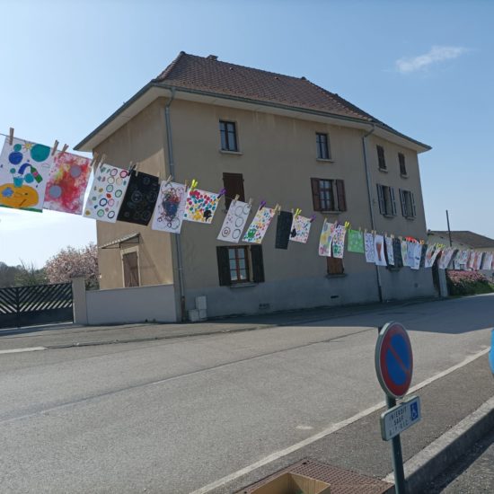 École primaire, Romagnieu, France