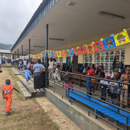 EPC École primaire Comilog, Moanda, Gabon